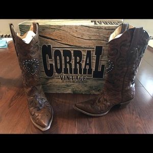 Corral cowboy boots for women